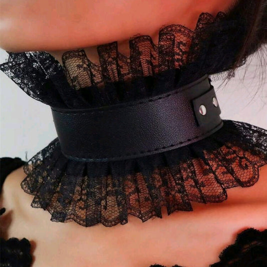 Lace Ruffle Collar